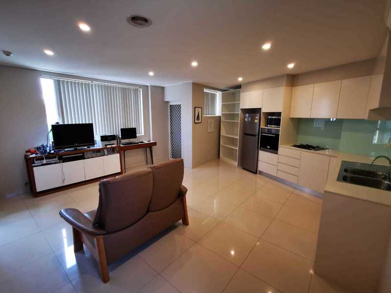 Unique One Bedroom Apartment 2