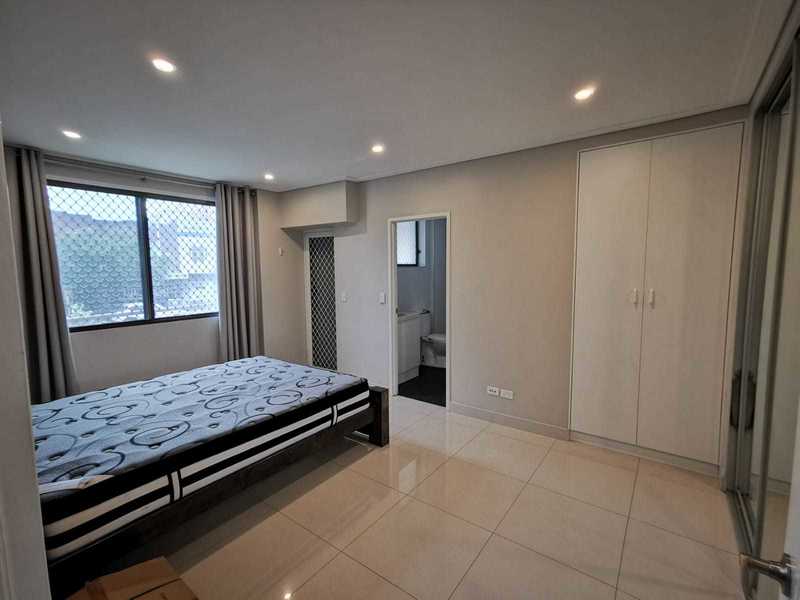 Unique One Bedroom Apartment 3