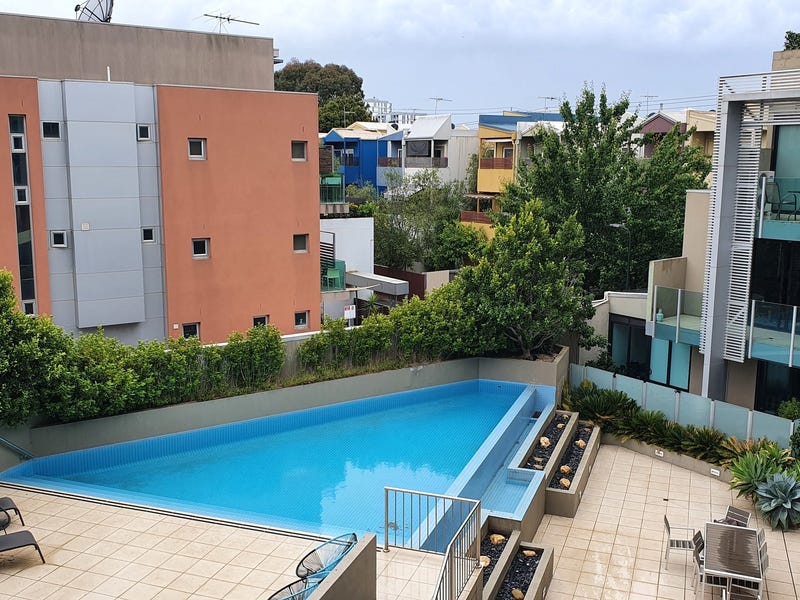 2 bedroom apartment in Richmond 4