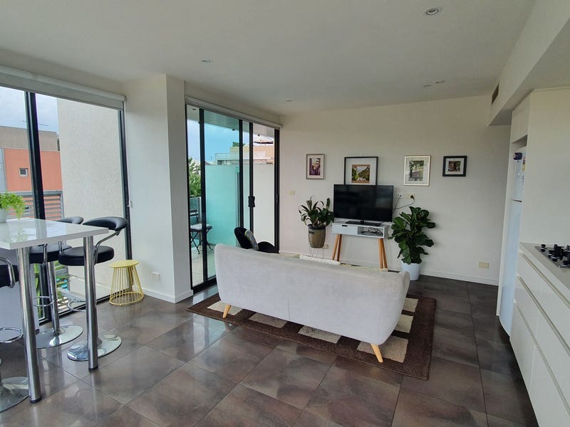 2 bedroom apartment in Richmond 5