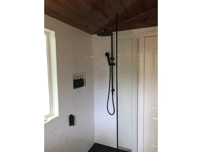 Macedon Cottage for Long Term 9