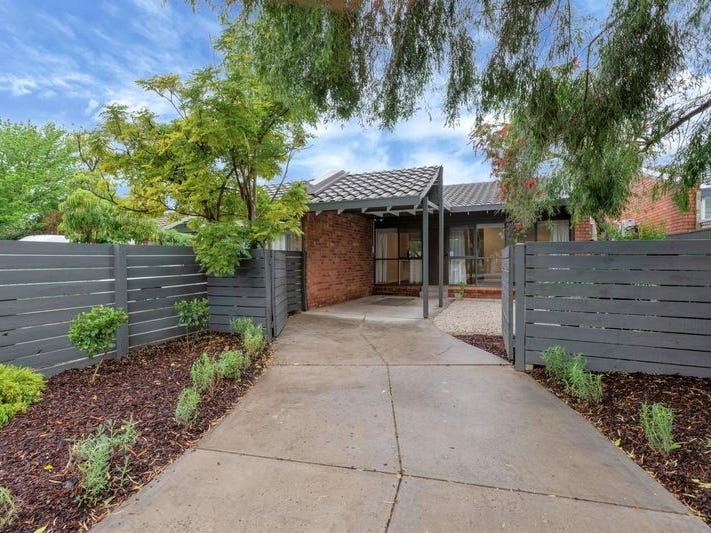 Well presented spacious duplex North Adelaide adjacent