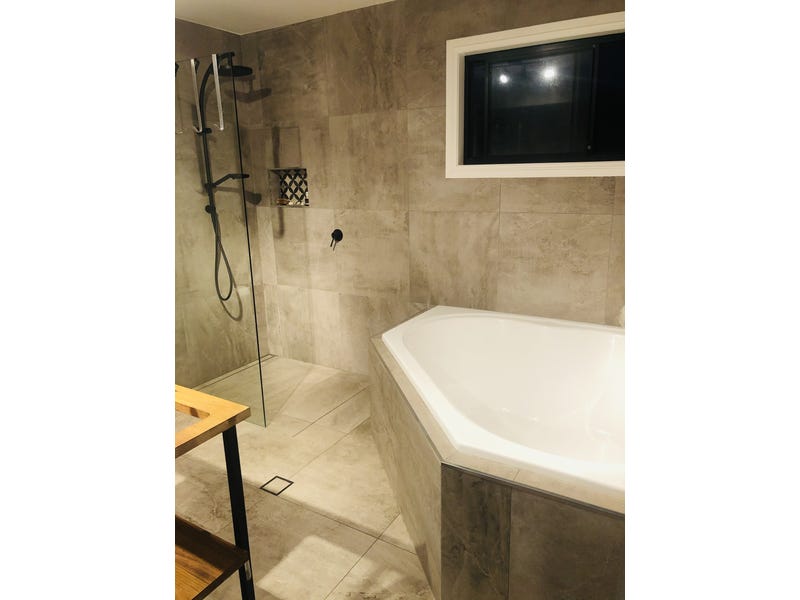 Newly Renovated 5 Bedroom 19