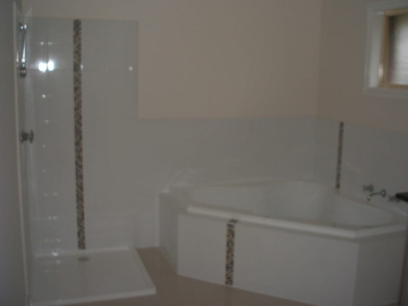 Stylish, Modern Townhouse 6