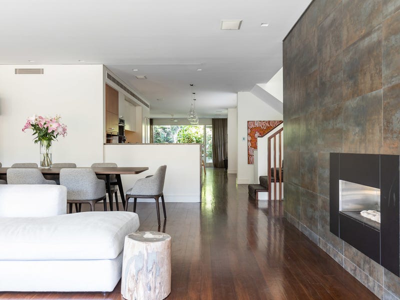 Furnished resort style house with 4