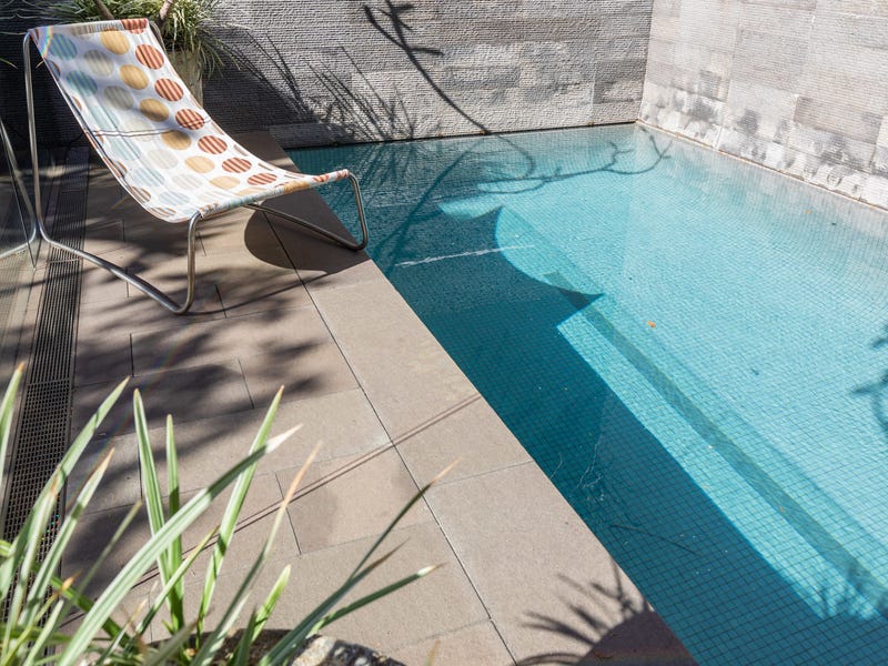 Furnished resort style house with 15