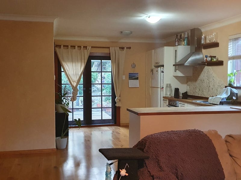 2 Bed House, Quiet Cul-de-sac, 3