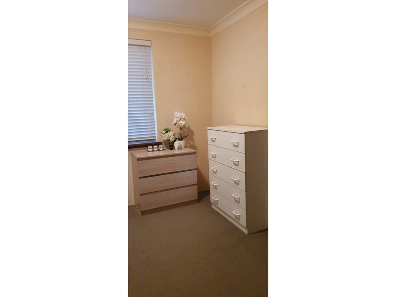2 Bed House, Quiet Cul-de-sac, 6