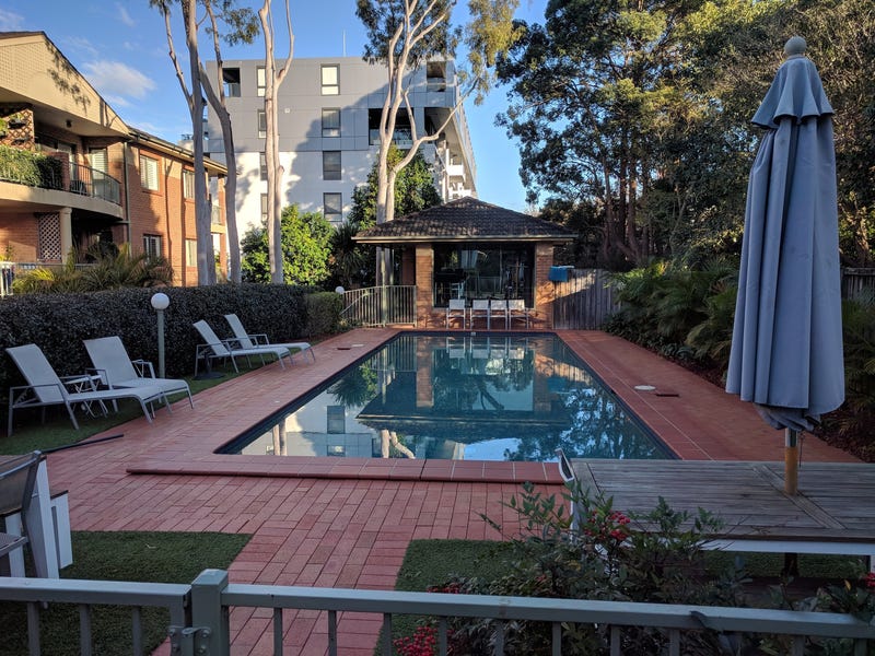Space, privacy, convenience and bushland 15