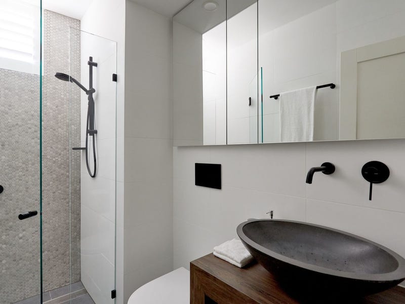 Fully Furnished Apartment – 3,6 19