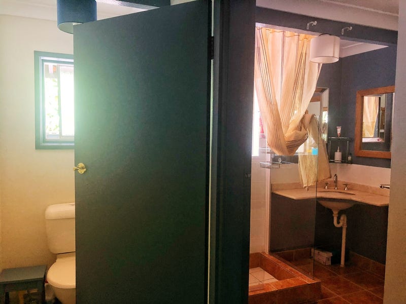 Courtyard garden two bedroom apartment 8