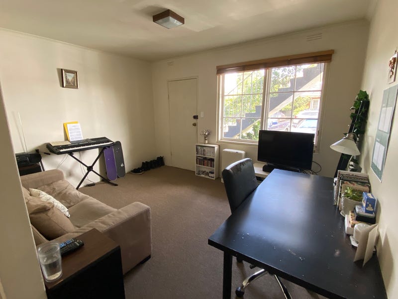 Outstanding Unit in Clifton Hill 2