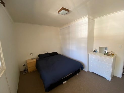 Outstanding Unit in Clifton Hill 4