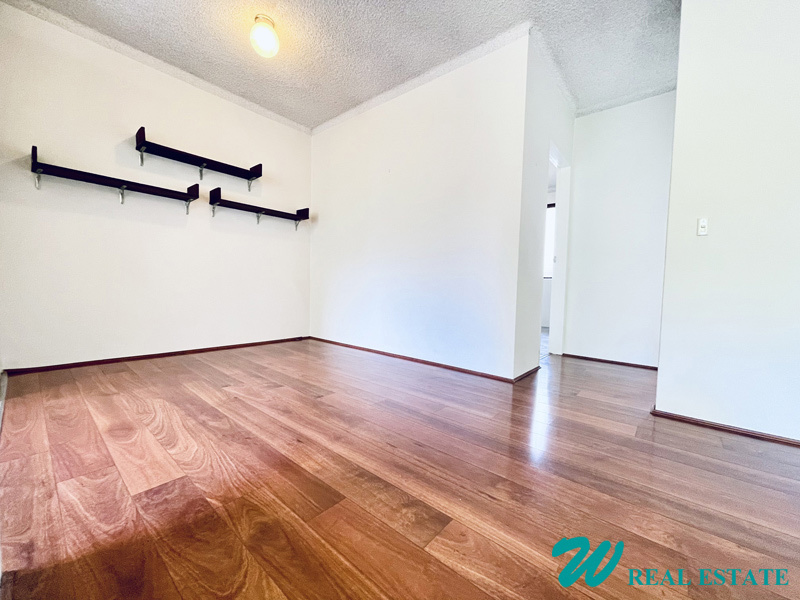 Renovated, Gorgeous and Bright Apartment 6