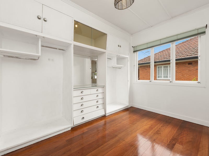 Convenient and Modern Cottage 12