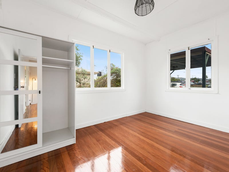 Convenient and Modern Cottage 14
