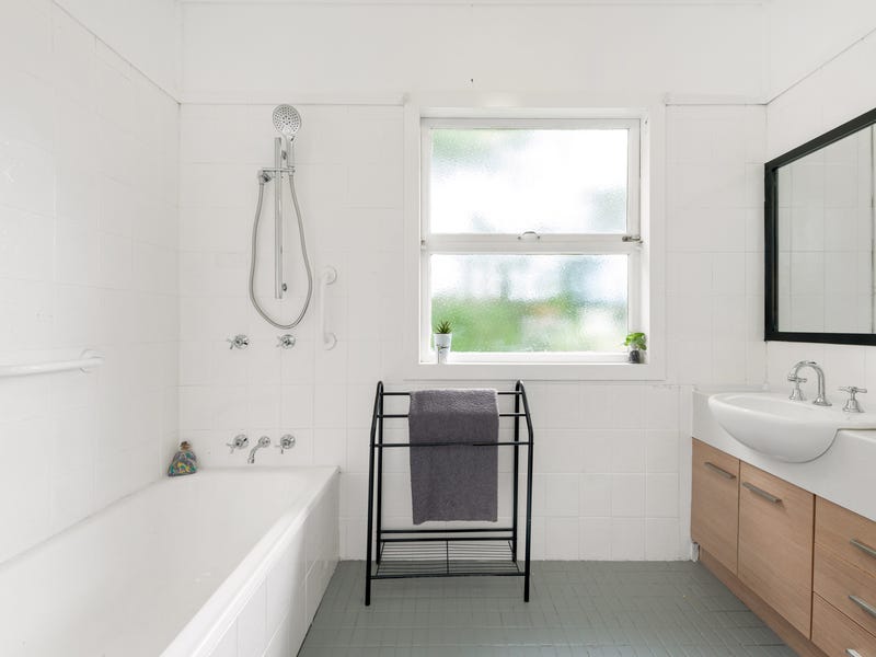 Convenient and Modern Cottage 16