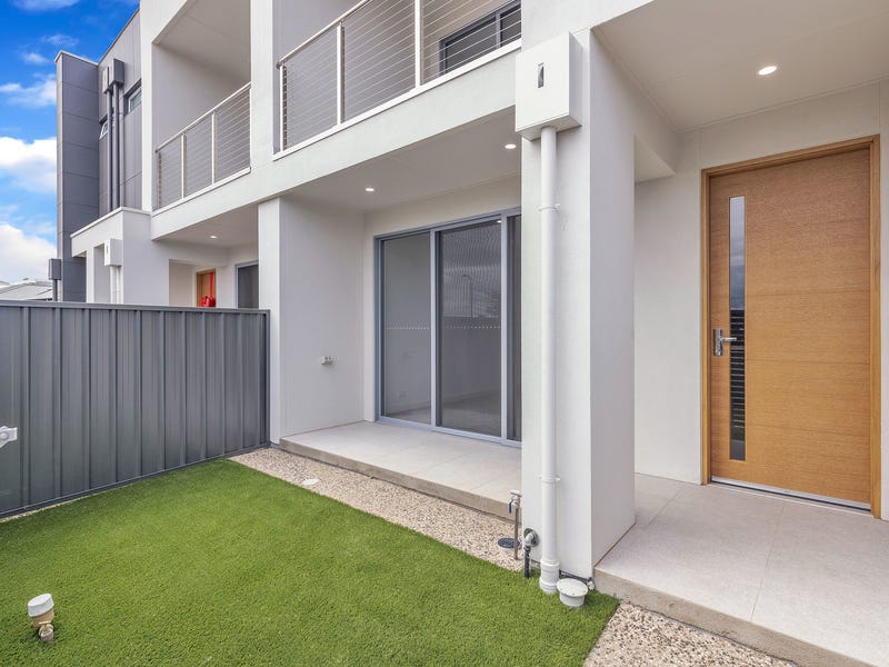 Brand New Stunning Townhouse 2