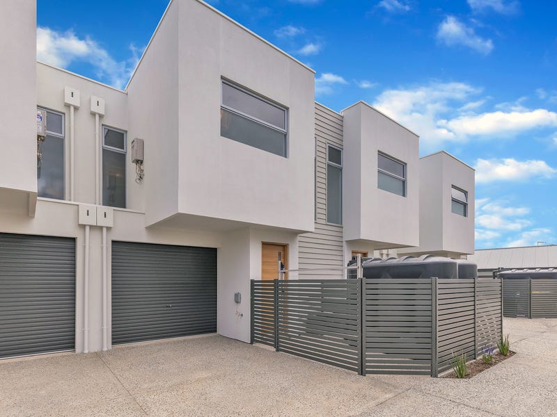 Brand New Stunning Townhouse 3