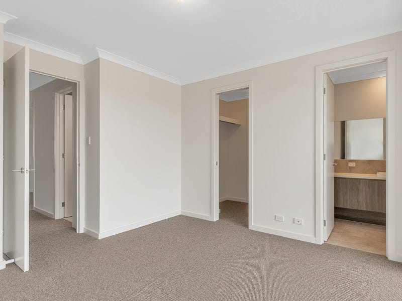 Brand New Stunning Townhouse 6