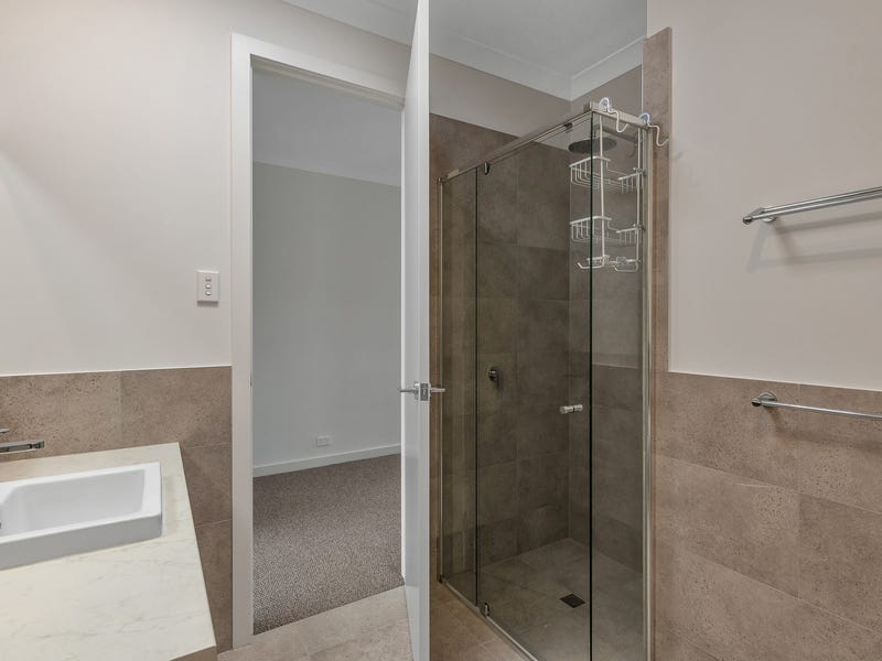 Brand New Stunning Townhouse 12