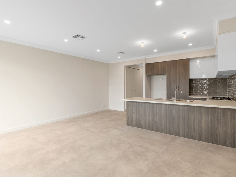 Brand New Stunning Townhouse 18