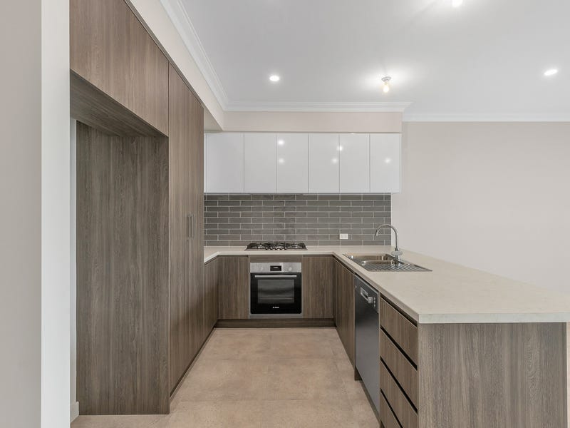 Brand New Stunning Townhouse 21