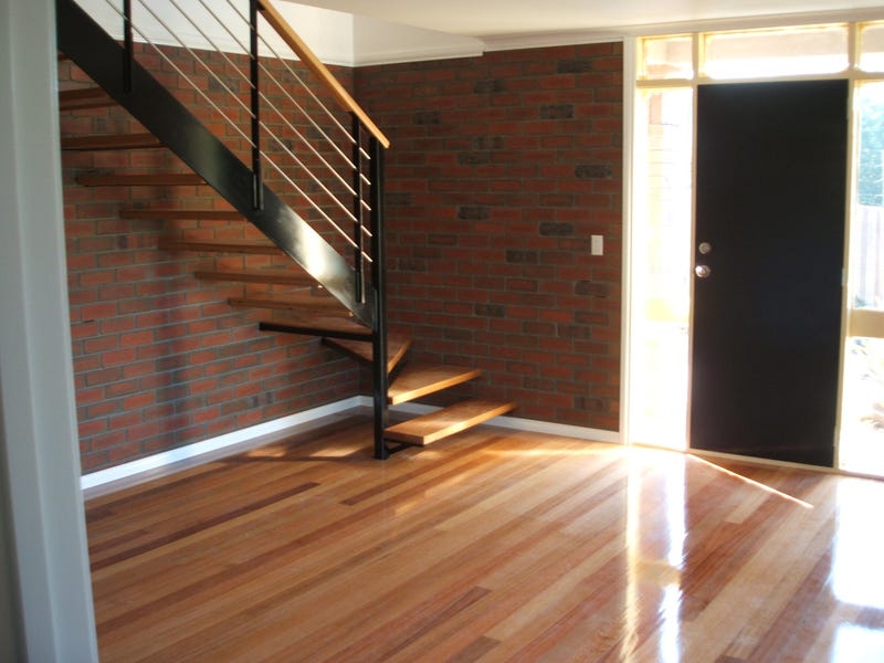 Executive Townhouse with 4 bedrooms 4