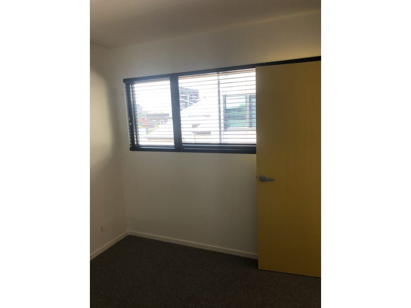 Modern 2 Bedroom Apartment 7