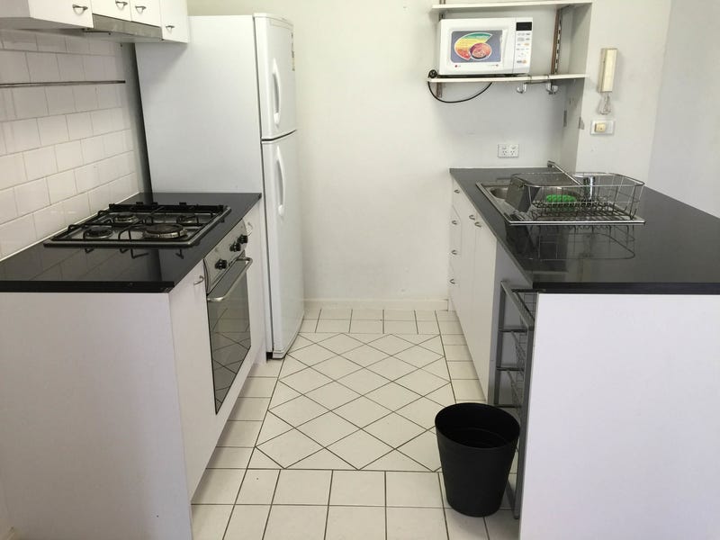 Spacious Furnished 2 Bedroom in 8