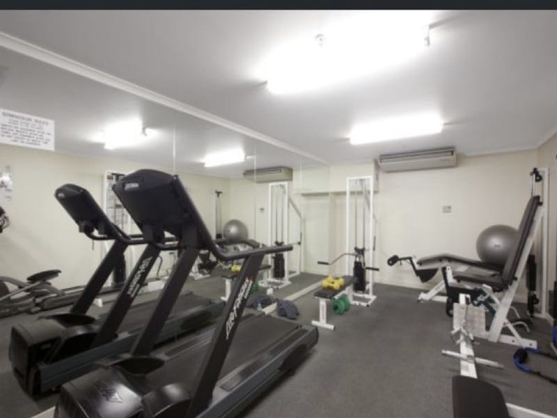 Spacious Furnished 2 Bedroom in 17