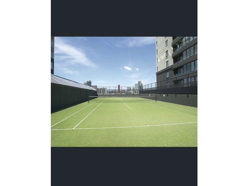 Spacious Furnished 2 Bedroom in 18