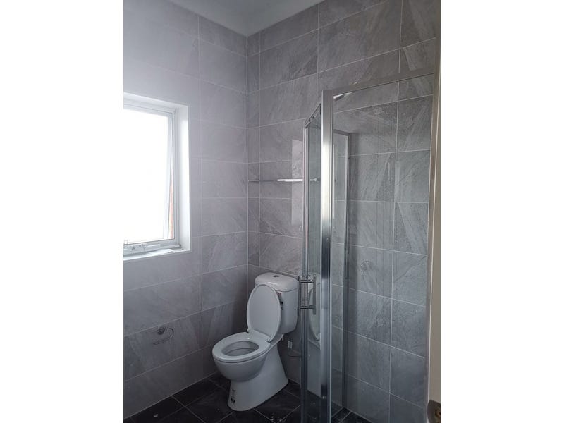 Spacious Fully Furnished House Plus 4