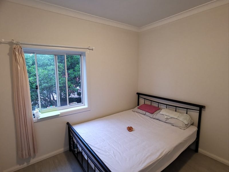 Spacious Fully Furnished House Plus 9