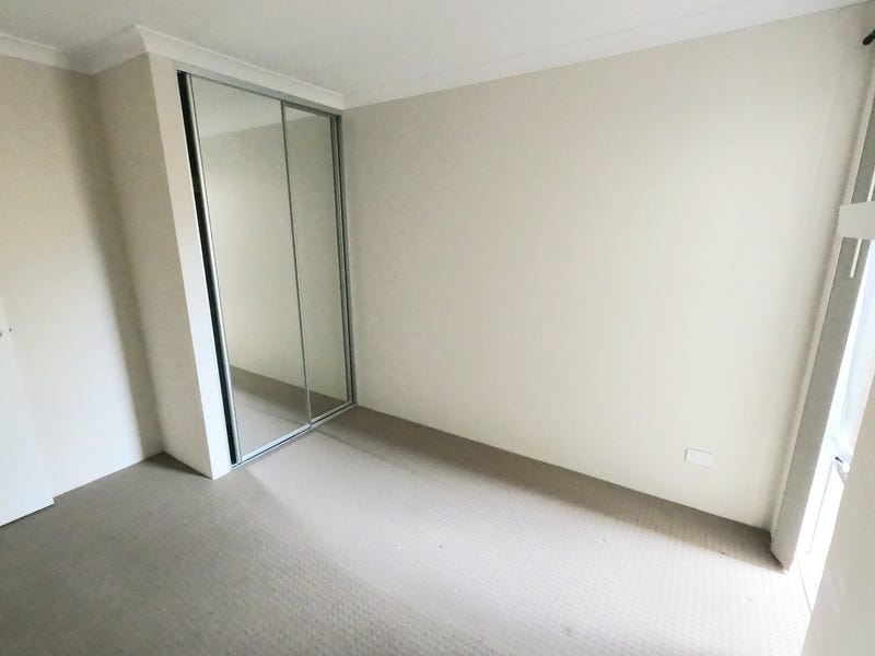 Convenient great location Aveley 9