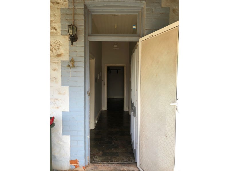 Attractive 3-bedroom home in the 3