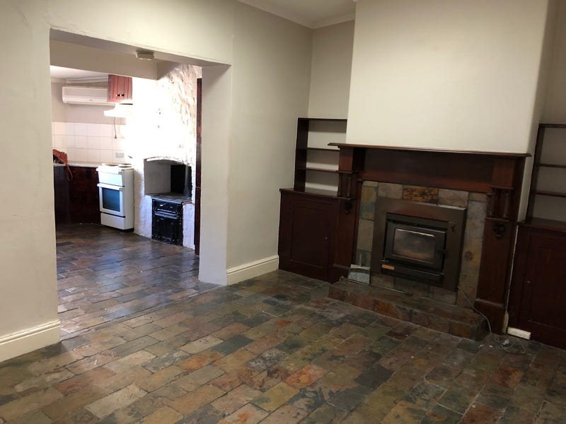 Attractive 3-bedroom home in the 4