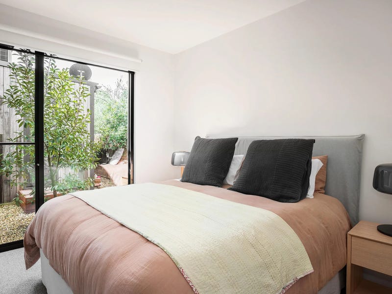 Fully Furnished house with swimming 13
