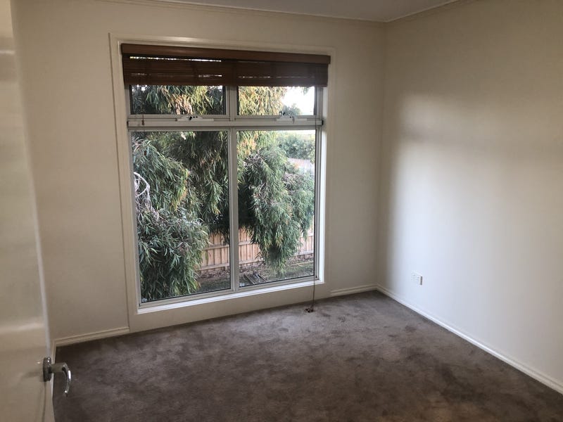 Modern 2 Storey Townhouse, walk 6