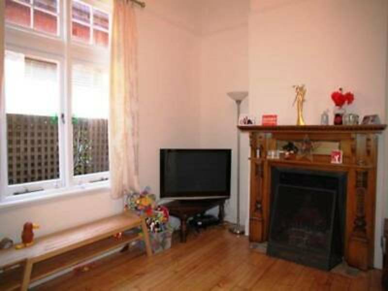 Stunning 3 Bedroom House in 5