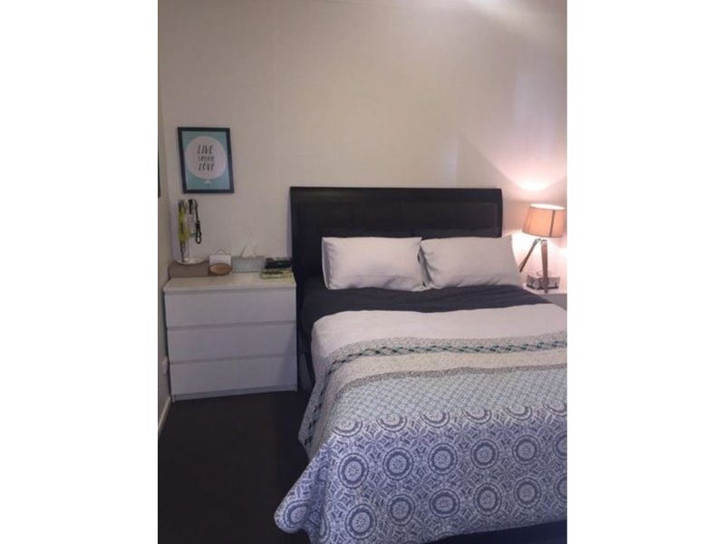 Very large balcony, city views, 9