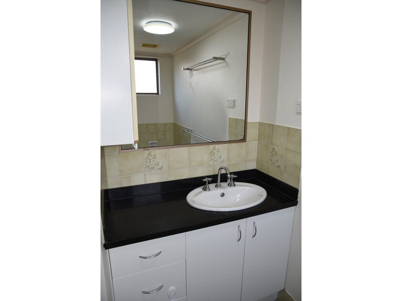 Fully Air Conditioned Apartment (Lounge 10