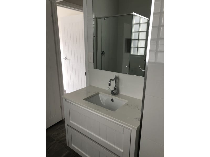 BRAND NEW CLOSE TO BEACH 7