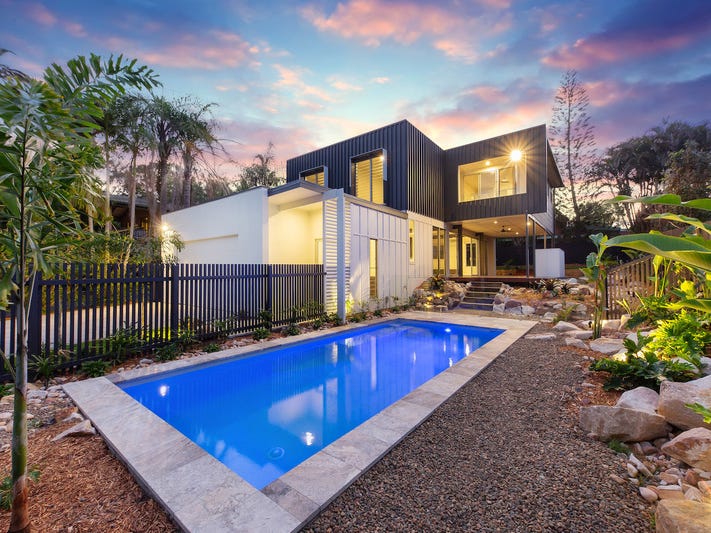 Architectural 4 bedroom near new 5