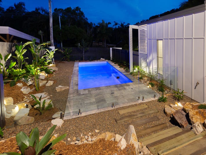 Architectural 4 bedroom near new 7
