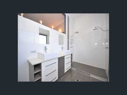 Large family home – great 23