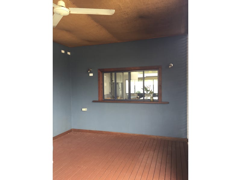 Large family home – great 27