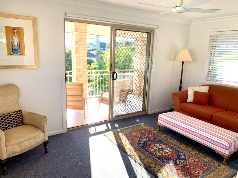 Family Home available Mid June 11