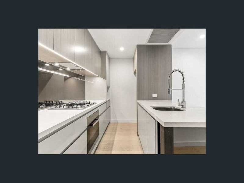Near new one bedder + 7