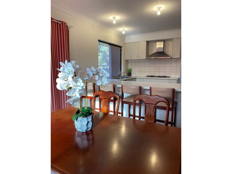Quiet, comfortable and centrally located! 8